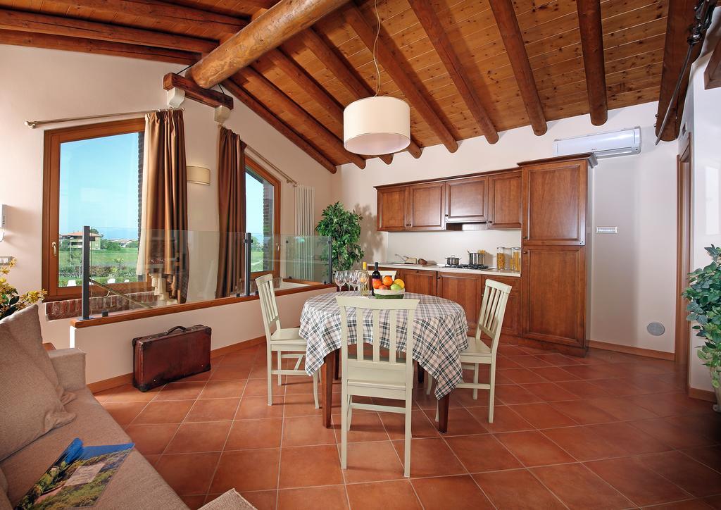 Borgo Mondragon Aparthotel 4*