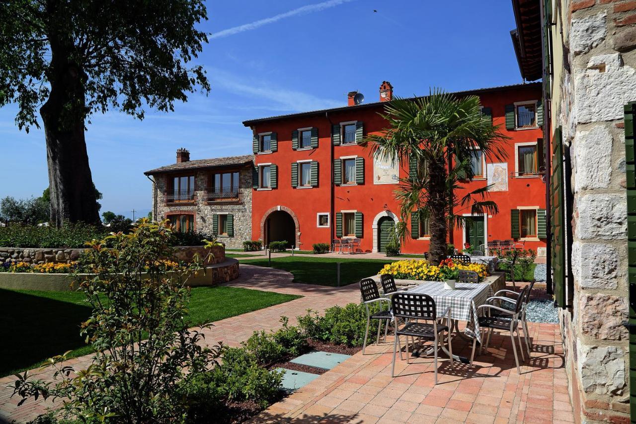 Borgo Mondragon 4*