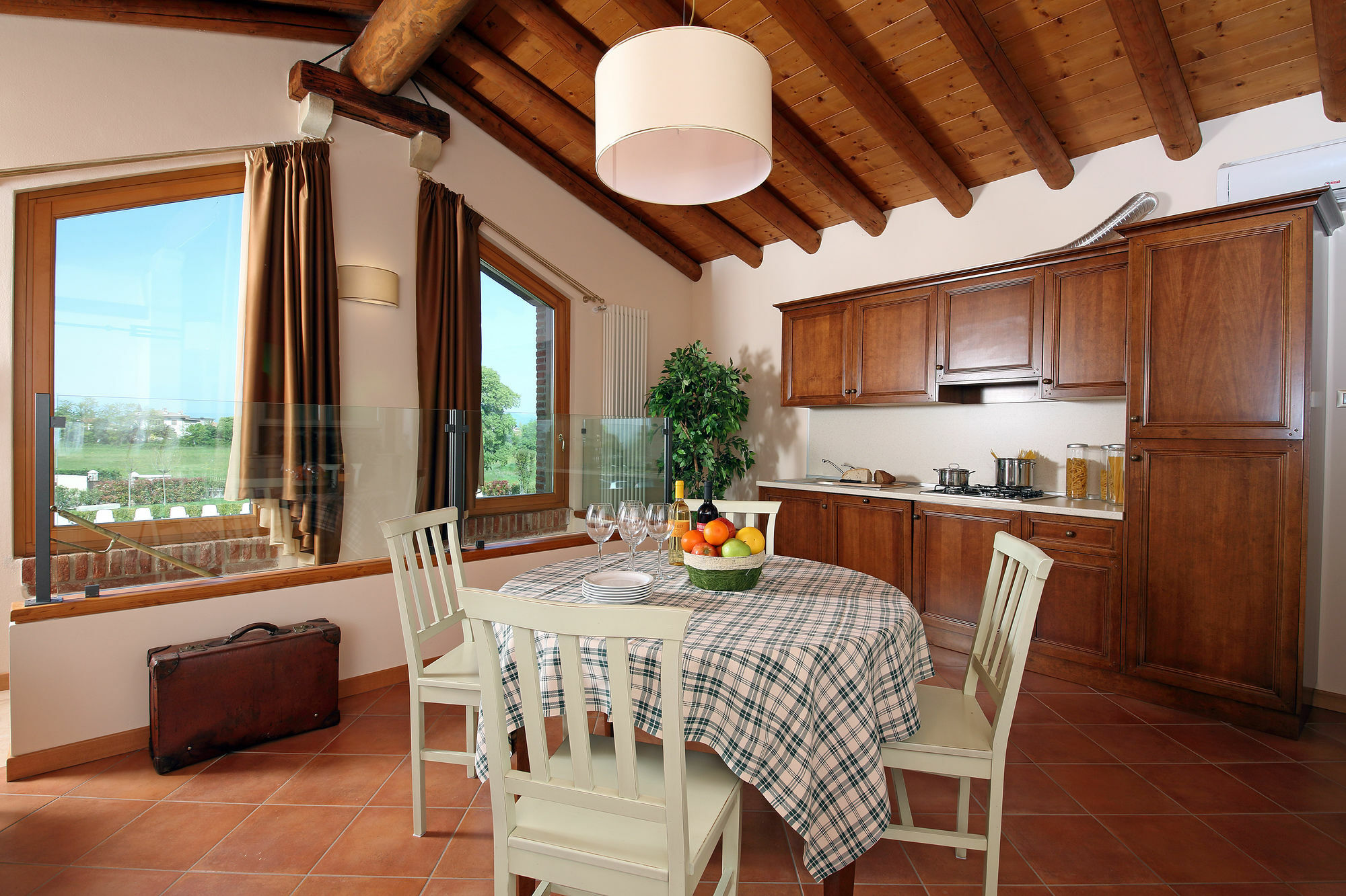 Borgo Mondragon Aparthotel