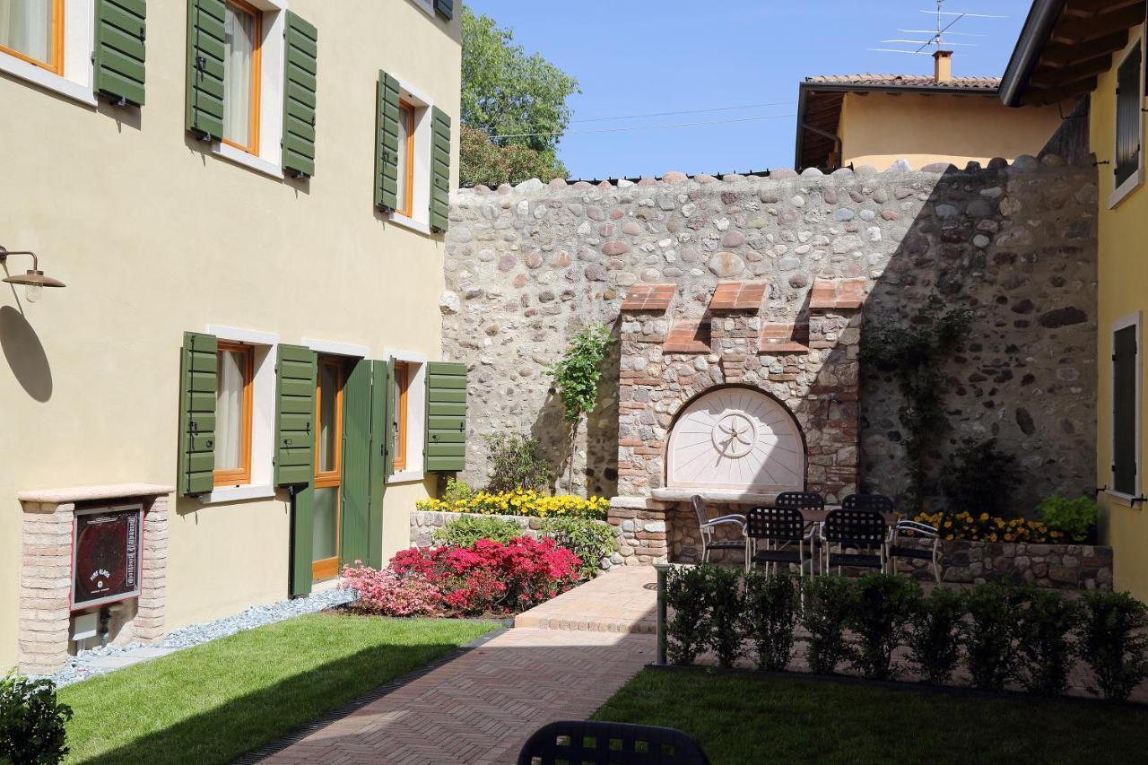 Borgo Mondragon Aparthotel 4*