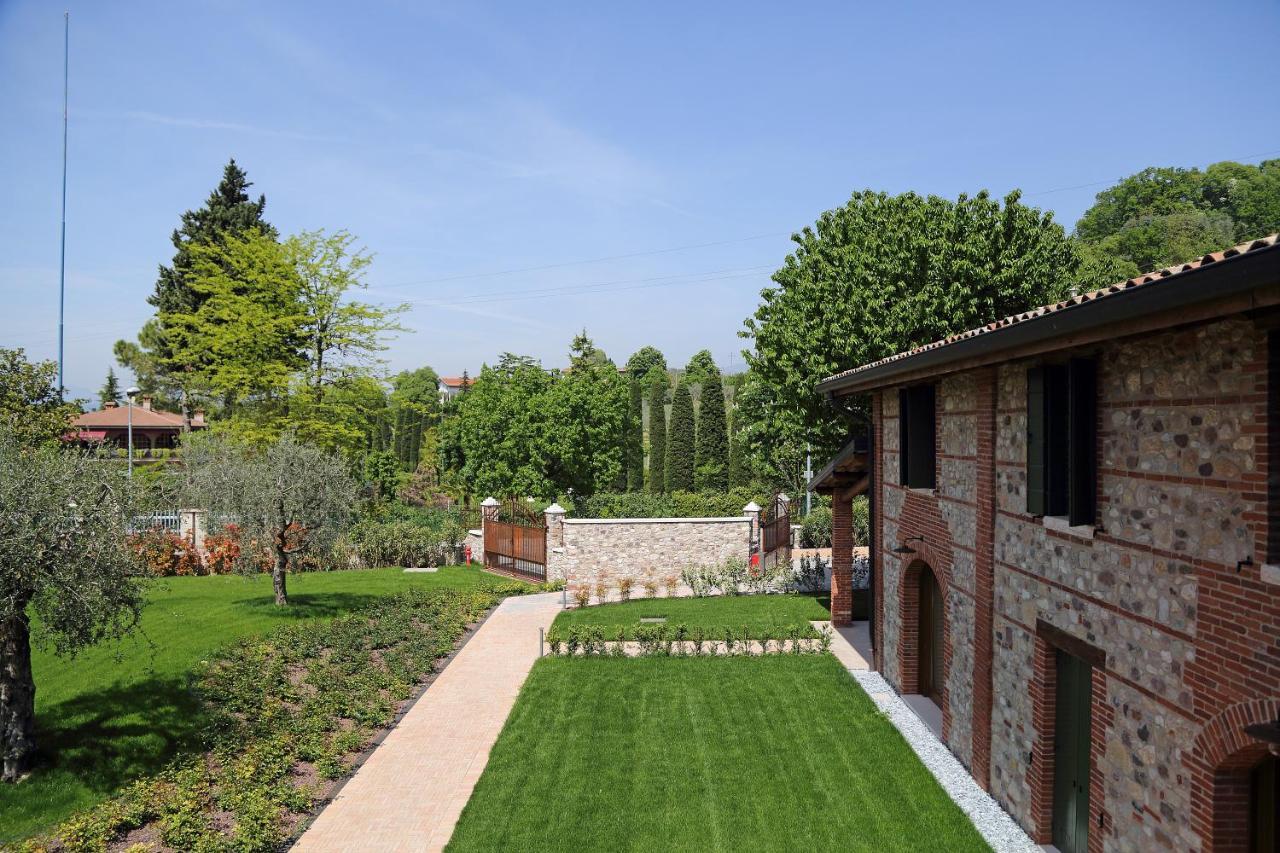 Aparthotel Borgo Mondragon 4*