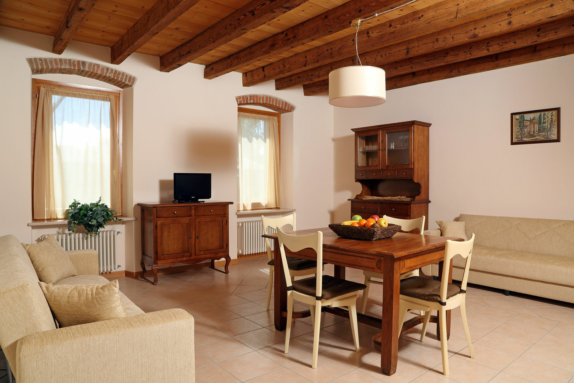 Borgo Mondragon