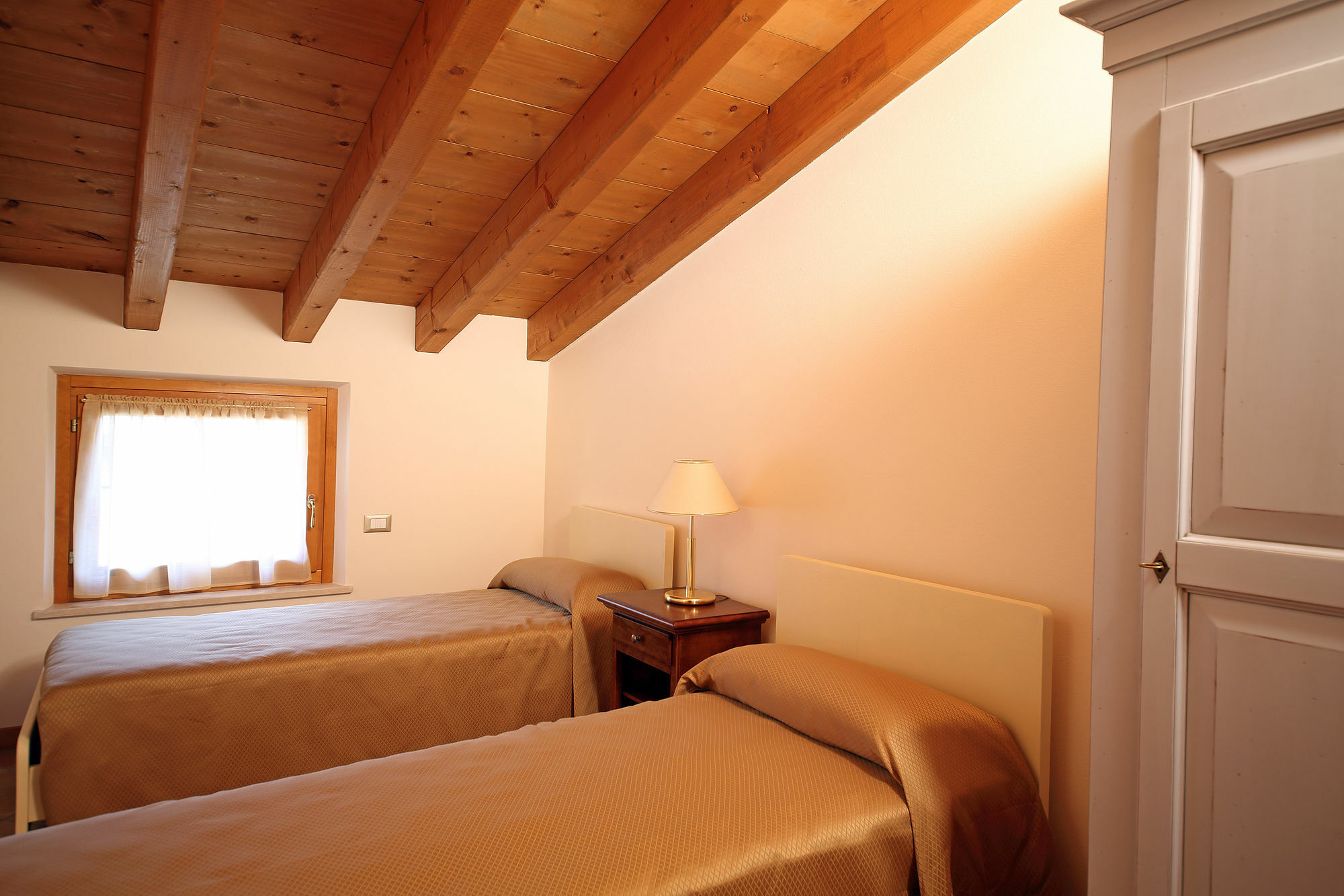Aparthotel Borgo Mondragon